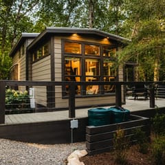 Leprechaun Lodge at The Retreat at Deer Lick Falls