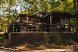 Leprechaun Lodge at The Retreat at Deer Lick Falls - Image 2
