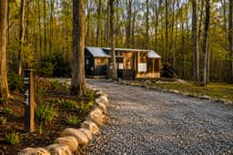 Mini Manor on the Mountain at The Retreat at Water's Edge - Image 4