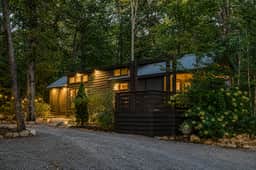Petite Retreat at The Retreat at Water's Edge - Image 3