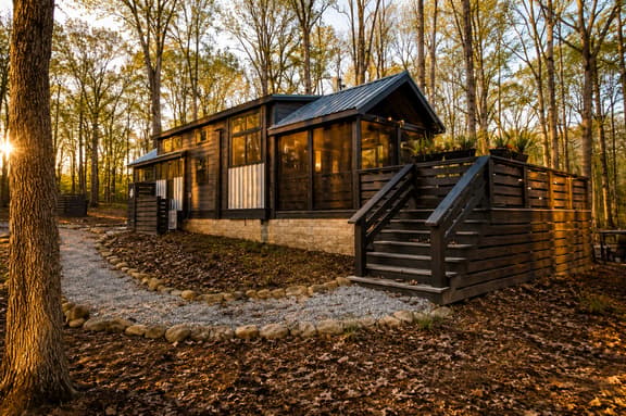 Mini Manor on the Mountain at The Retreat at Water's Edge - Image 1