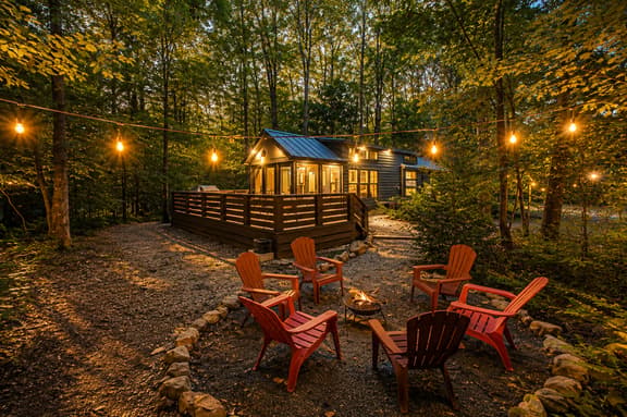 Petite Retreat at The Retreat at Water's Edge - Image 1